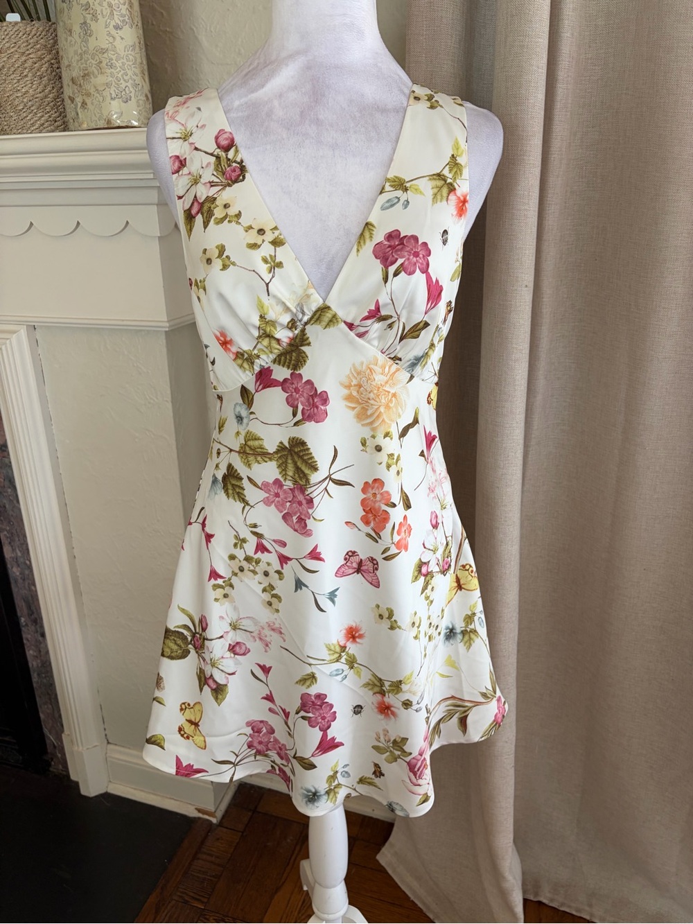 Floret Studios V-Neck Sleeveless Mini Dress in Cream and Pink